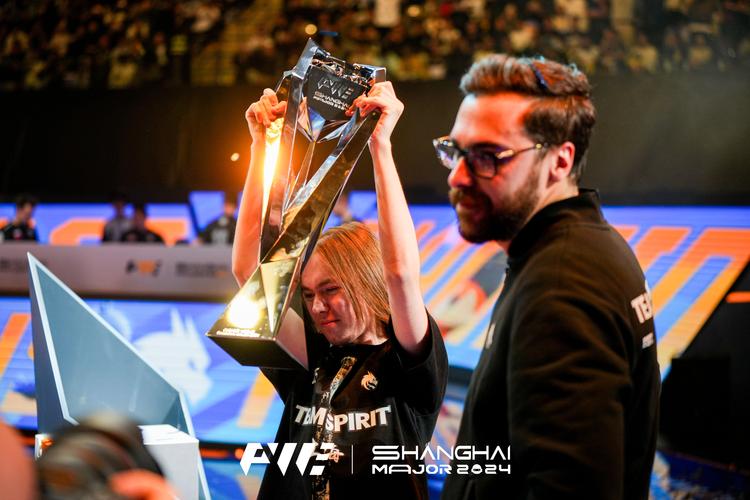 恭喜佛山GK晋级2025王者荣耀世冠半决赛