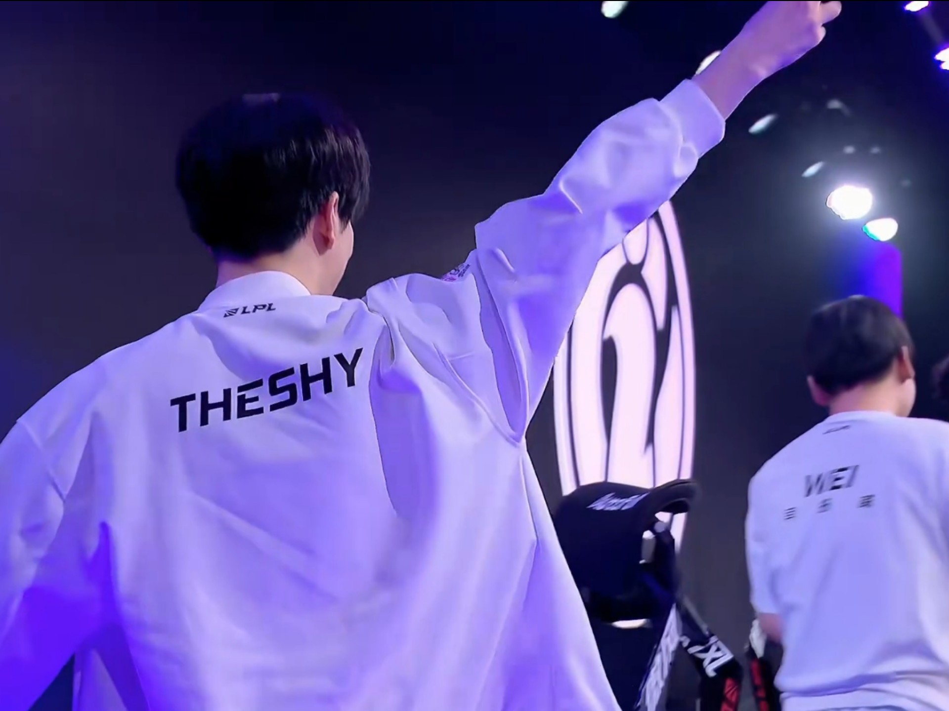 TaZ谈Spirit：他们过于依赖donk了